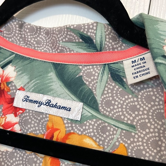Tommy Bahama Men's Tropical Shirt - Picture 4 of 6